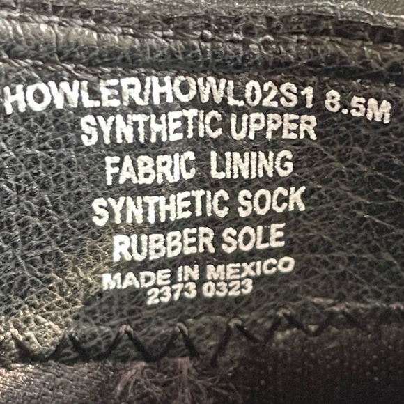 **SOLD** Steve Madden Women's Howler Chelsea Combat Boot
Black Size 8.5 - Picture 11 of 13